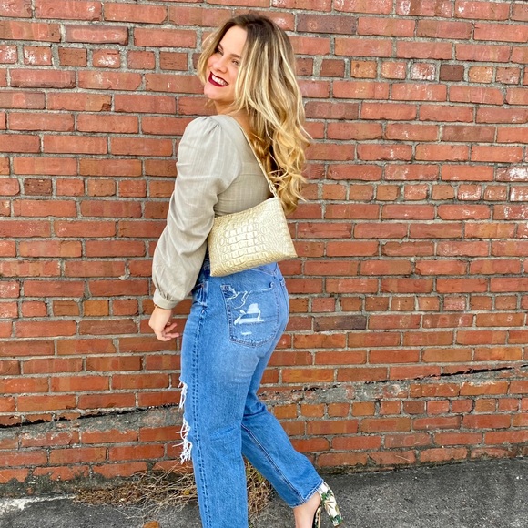 Meet your Posher, Kaleigh - Picture 1 of 1